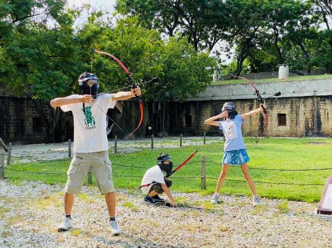 淡水古蹟博物館首次在滬尾礮臺推出中秋射日體驗賽，適合全家大小一起來玩。 圖：淡水古蹟博物館提供