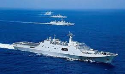 中國的071型兩棲登陸運輸艦隊。 圖 : 翻攝自央視軍事