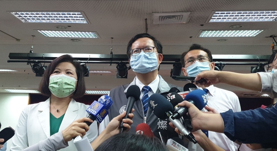 鄭文燦表示，無論何種品牌的疫苗安全性、有效性都沒有問題，只要按照指揮中心的規劃，每個年齡層都打得到疫苗。 圖:林昀真/攝