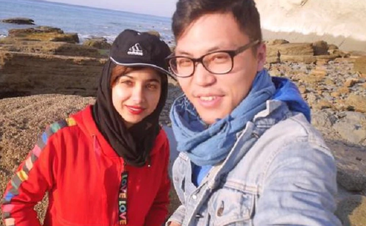 一名在網上暱稱「維尼」的中國男子在今年初發表多段調戲伊朗女子的影片。 圖：翻攝《搜狐》