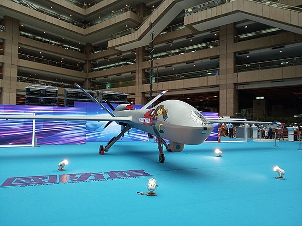 對於軍事迷推測「艦載型尖兵無人機」停止開發，軍方低調表示，研發配合軍種需求不會停止。（示意圖，圖為中科院研製之騰雲無人機） 圖：取自維基百科