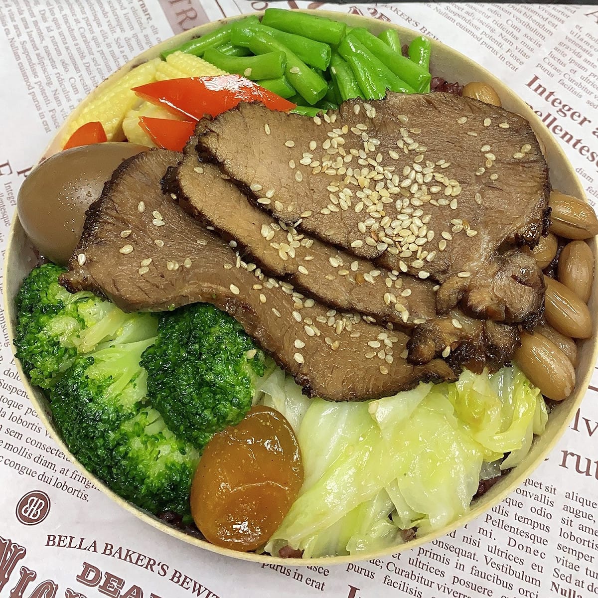 七堵-鐵魯便當。 圖：台鐵局／提供