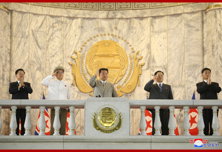金正恩出席73 週年國慶典禮。 圖 : 翻攝自朝中社