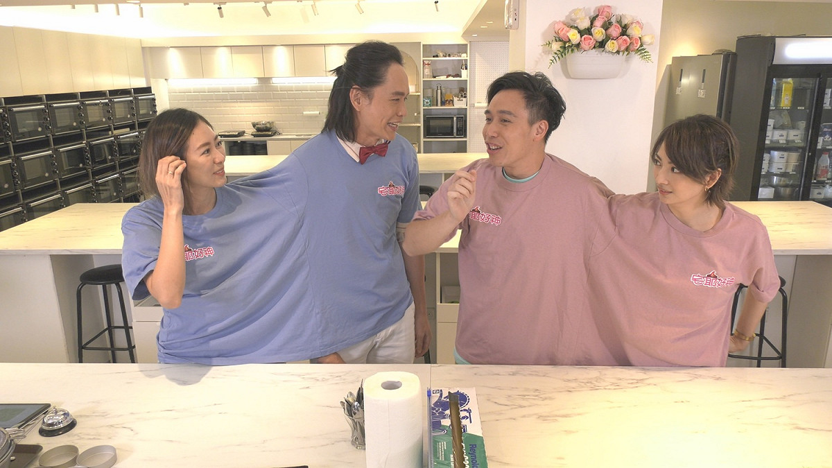 《宅爺好神》鐙輝跟阿喜分別要與張棋惠以及無尊合作，來一場激烈的甜點對抗賽。 圖：狼谷育樂台/提供