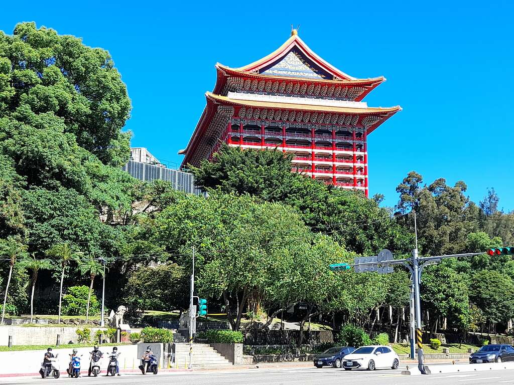 劍潭公園林木茂密，十分幽靜。 圖：台北大地處／提供