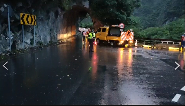 公路總局昨天晚間9時實施台8線114.6k~184.5k（關原至太魯閣路段）預警性封閉。