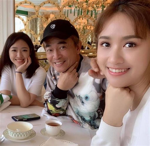 吳宗憲二女兒Vivian(左1)。 圖：翻攝自吳宗憲 Jacky Wu臉書