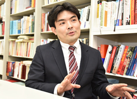 日本防衛省防衛研究所主任研究官山口信治表示，日本與台灣不但在地理上唇齒相依，在人民感情方面，日本國民絕大部分也力挺台灣。 圖：翻攝自日本朝雲新聞