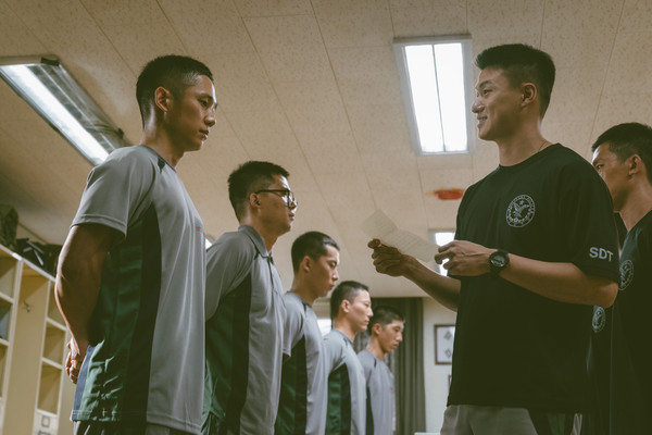 北韓官媒公開影評《D.P逃兵追緝令》。 圖：Netflix提供