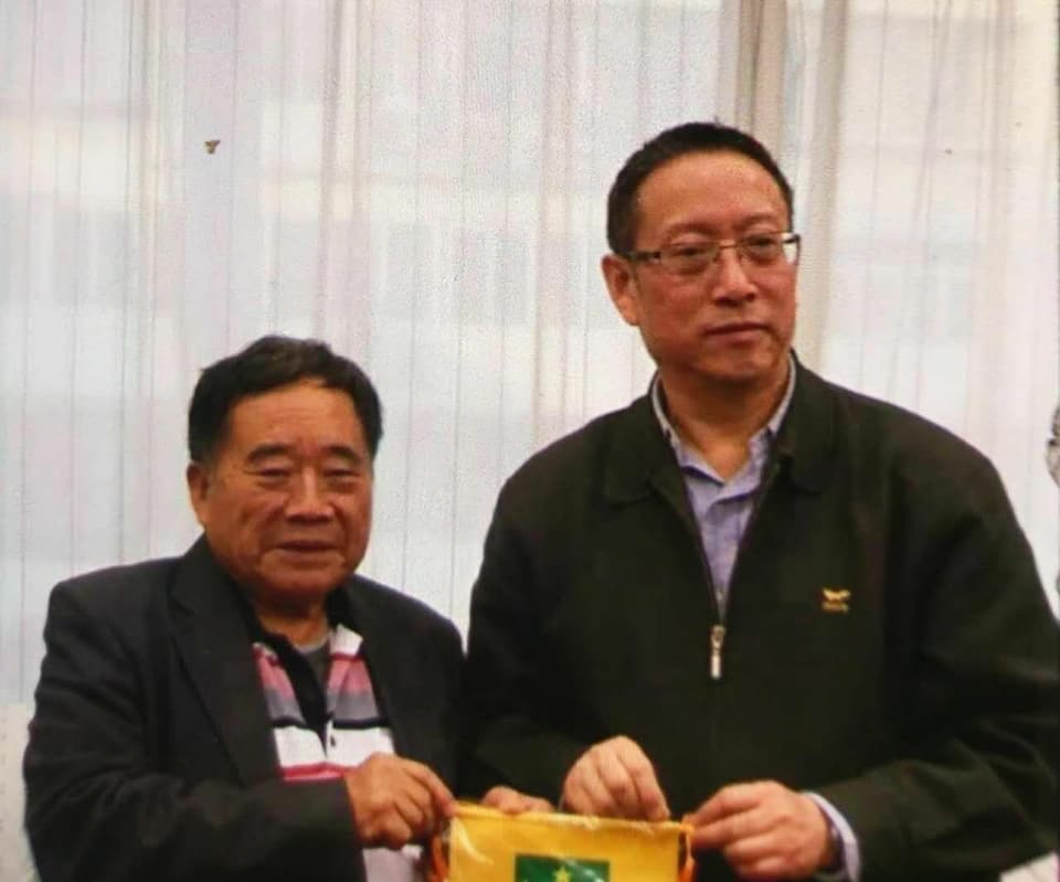 工黨主席鄭昭明（左）父子涉共諜案，最高法院依違反《國家安全法》各判10月、1年徒刑，均緩刑3年定讞，外界質疑輕判縱放。 圖：取自鄭昭明臉書