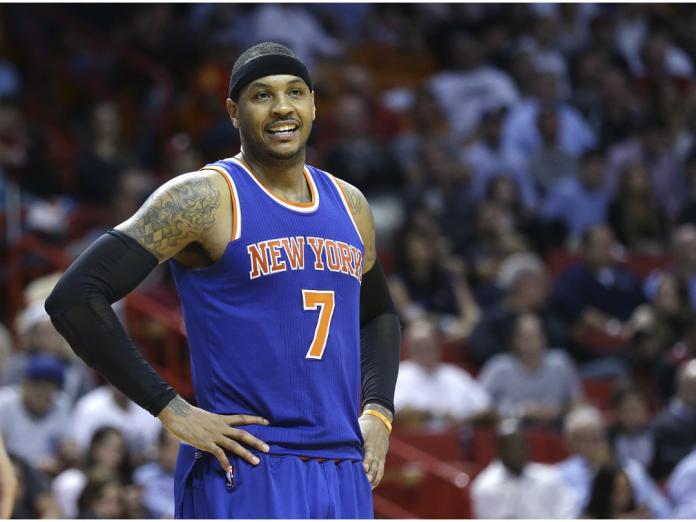 「波神」Kristaps Porzingis透露從小看甜瓜打球長大「甜瓜」Carmelo Anthony。 圖／美聯社／達志影像