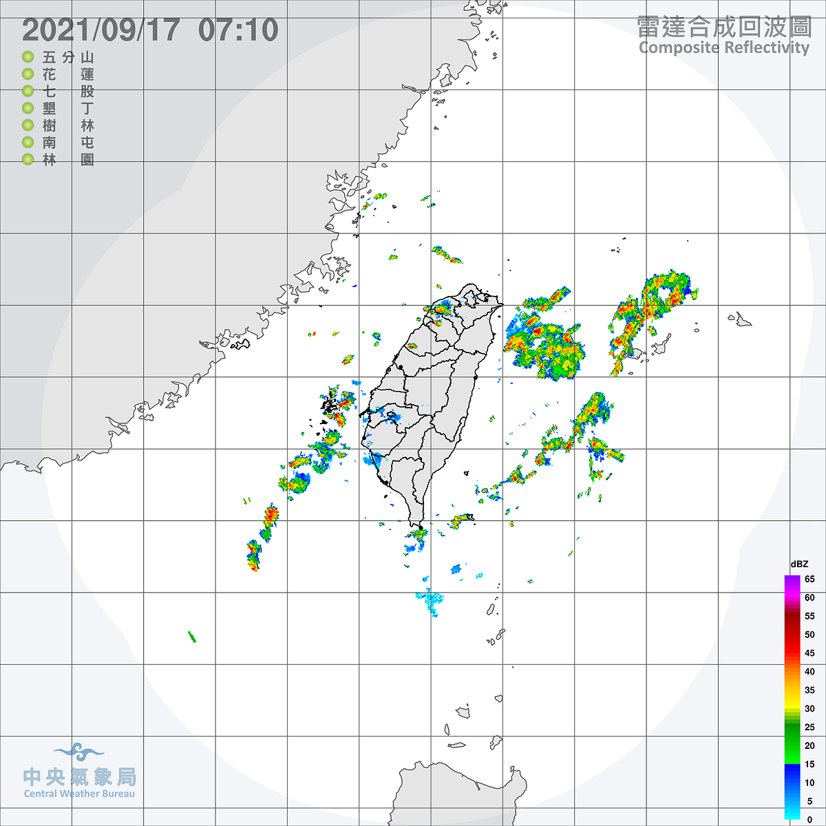 中央氣象局長鄭明典在臉書表示，今天台灣周邊上空仍有對流雲，還是有局部陣雨發生機率，不過趨勢上是越來越穩定。 圖：中央氣象局長/提供