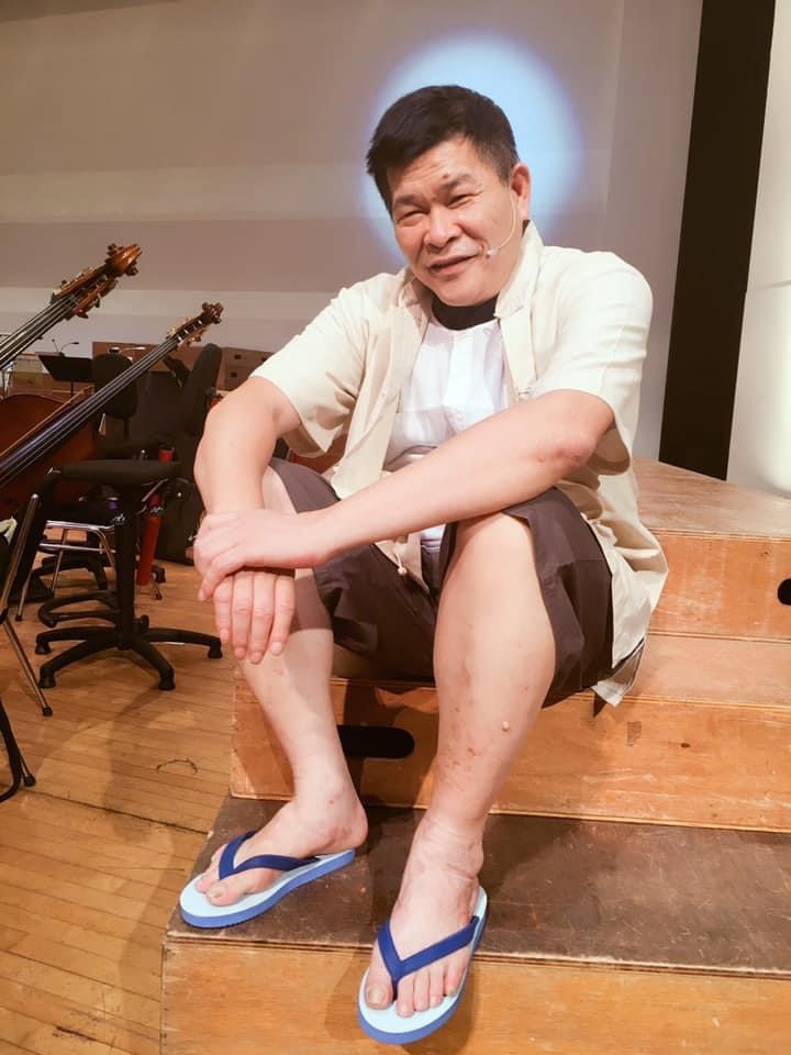 資深藝人澎恰恰今日召開記者會，曝光了目前的還債進度。 圖：翻攝自臉書