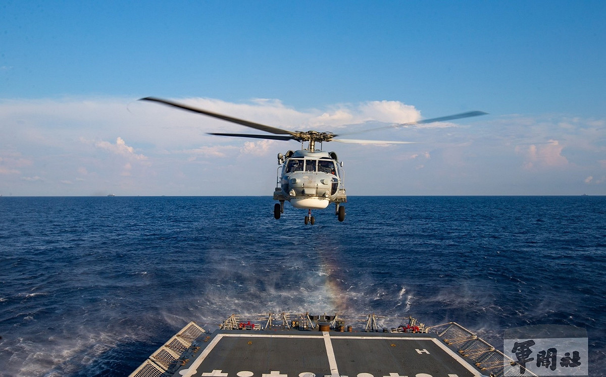 S-70C反潛機重摔 機工長尚未脫離險境