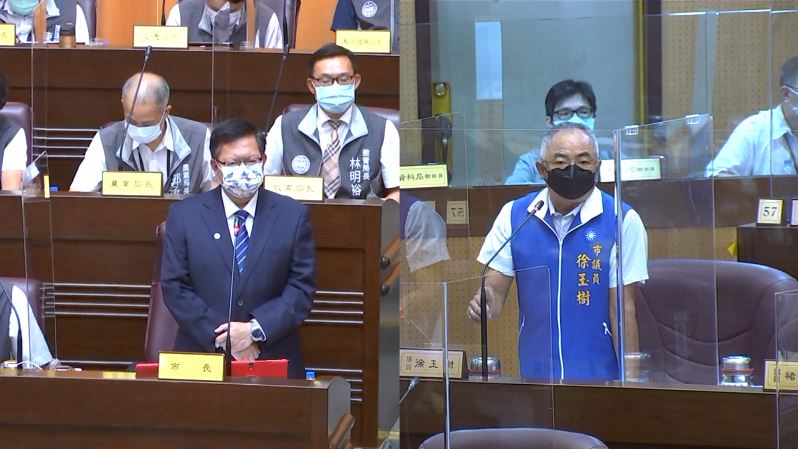 桃園市議員徐玉樹希望市長鄭文燦積極向中央爭取更多疫苗。 圖：林昀真／翻攝