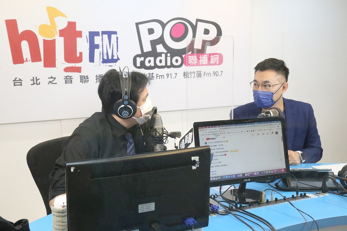 國民黨主席江啟臣接受《POP撞新聞》主持人黃暐瀚專訪。 圖：《POP撞新聞》/提供