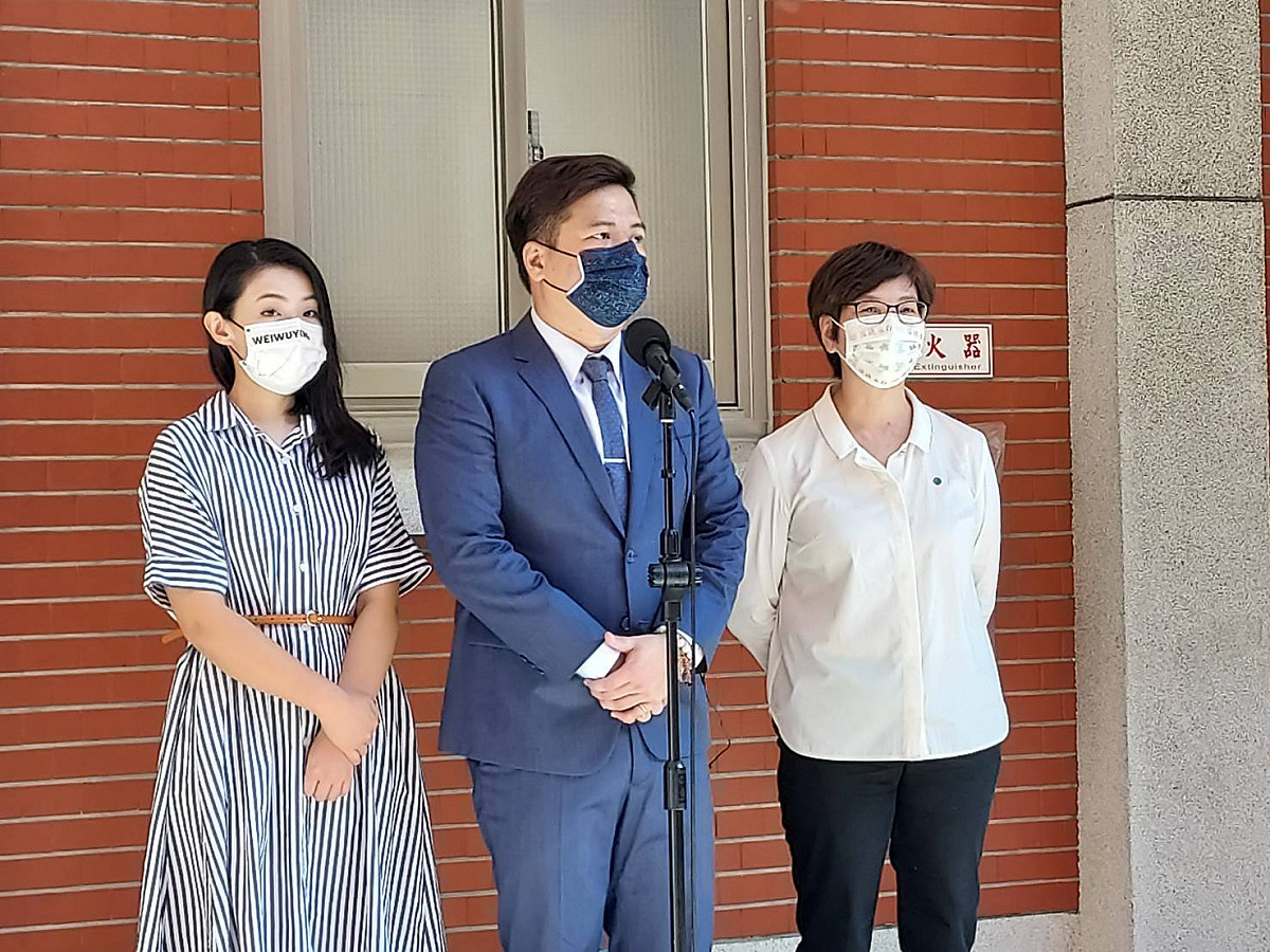 民眾黨團決定，召委選舉投票投給自己。 圖:陳佩君/攝