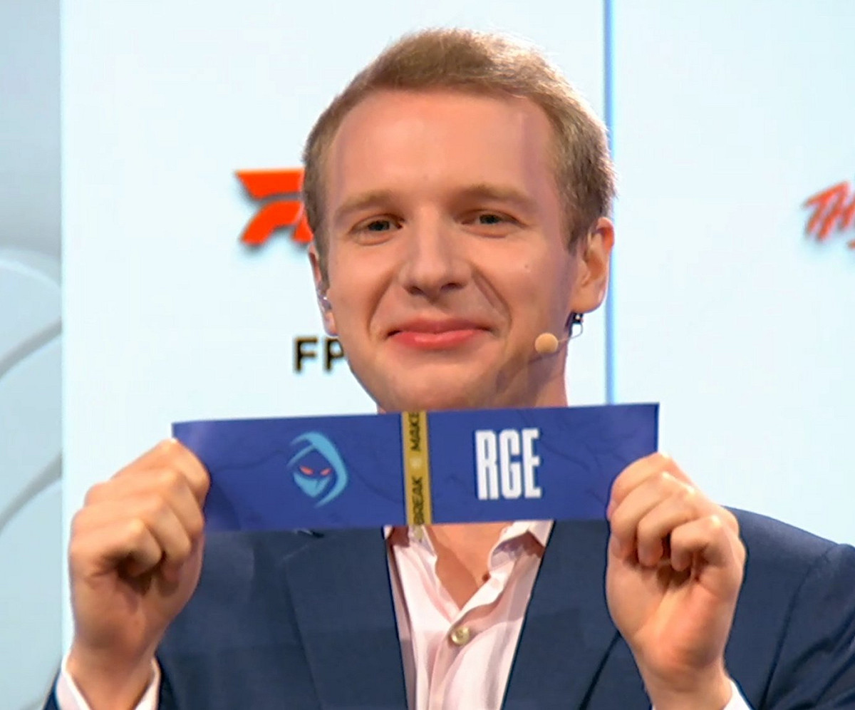 擔任抽籤嘉賓的G2 Jankos將LEC第三種子RGE送進死亡之組。 圖：翻攝自LoL Esports