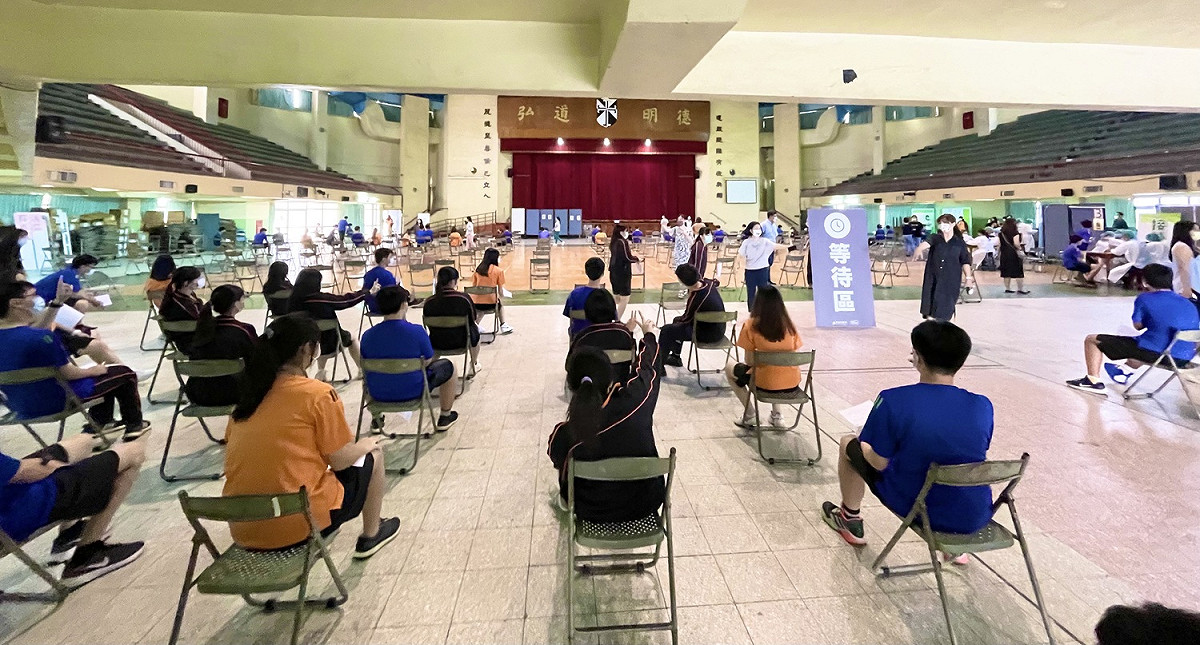 高雄國高中生今起接種BNT疫苗。 圖：高雄市教育局提供