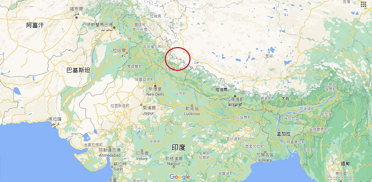 印度媒體報導，100多名解放軍士兵上個月越過北阿坎德邦巴拉霍蒂邊境(紅圈示意位置)，撤退前損壞包括橋樑在內的部份基礎設施。 圖：翻攝Google Map