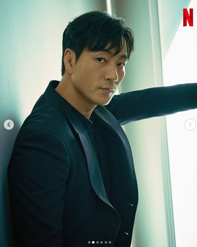 朴海秀妻子近日順利誕下一子，正式升格當爸。 圖：翻攝自IG/netflixkr