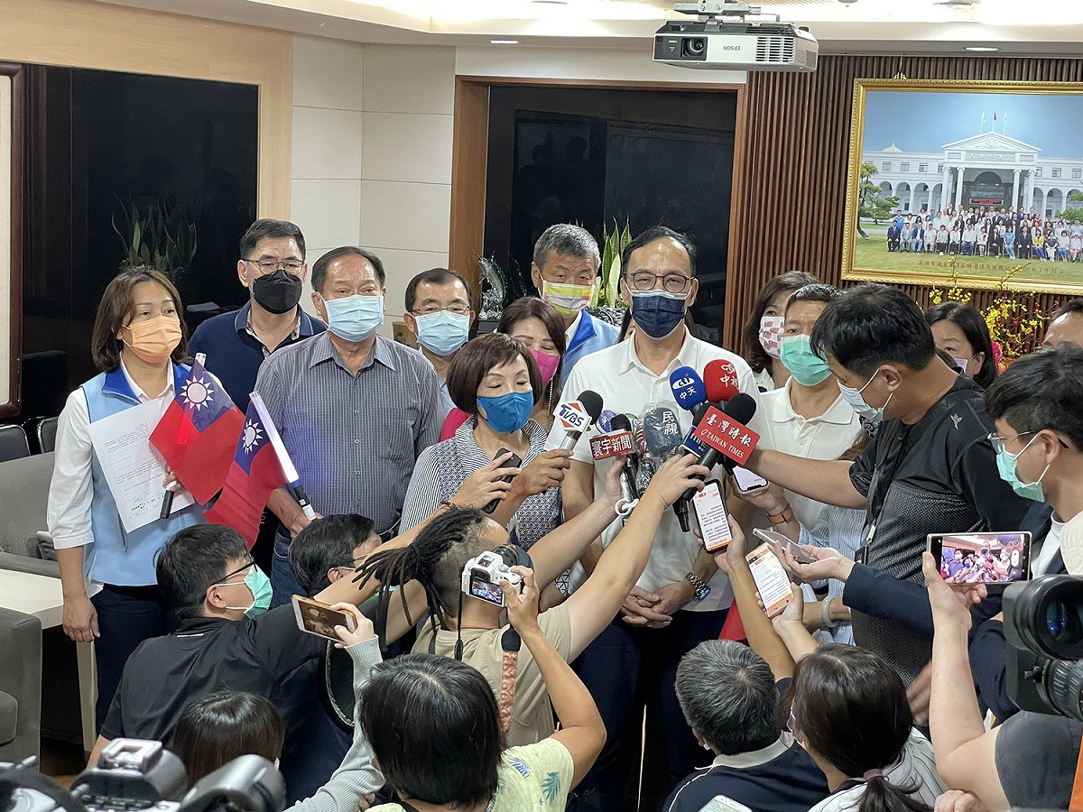 國民黨主席當選人朱立倫聚焦罷免陳柏惟。 圖：朱立倫辦公室/提供