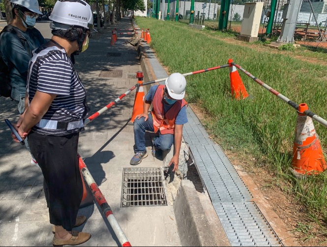 林口棒球場四維路周邊排水溝系統預計月中完成改善。 圖：林口區公所提供
