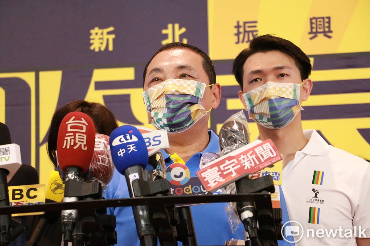 侯友宜表示，有關娛樂場所鬆綁，還是要以防疫安全優先，讓民眾安心消費。 圖：林昀真/攝