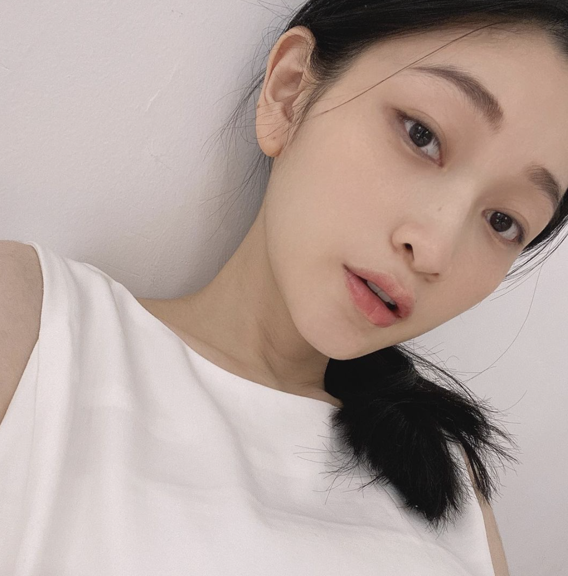 網紅吉利為多間網拍模特兒。 圖：翻攝IG/吉利