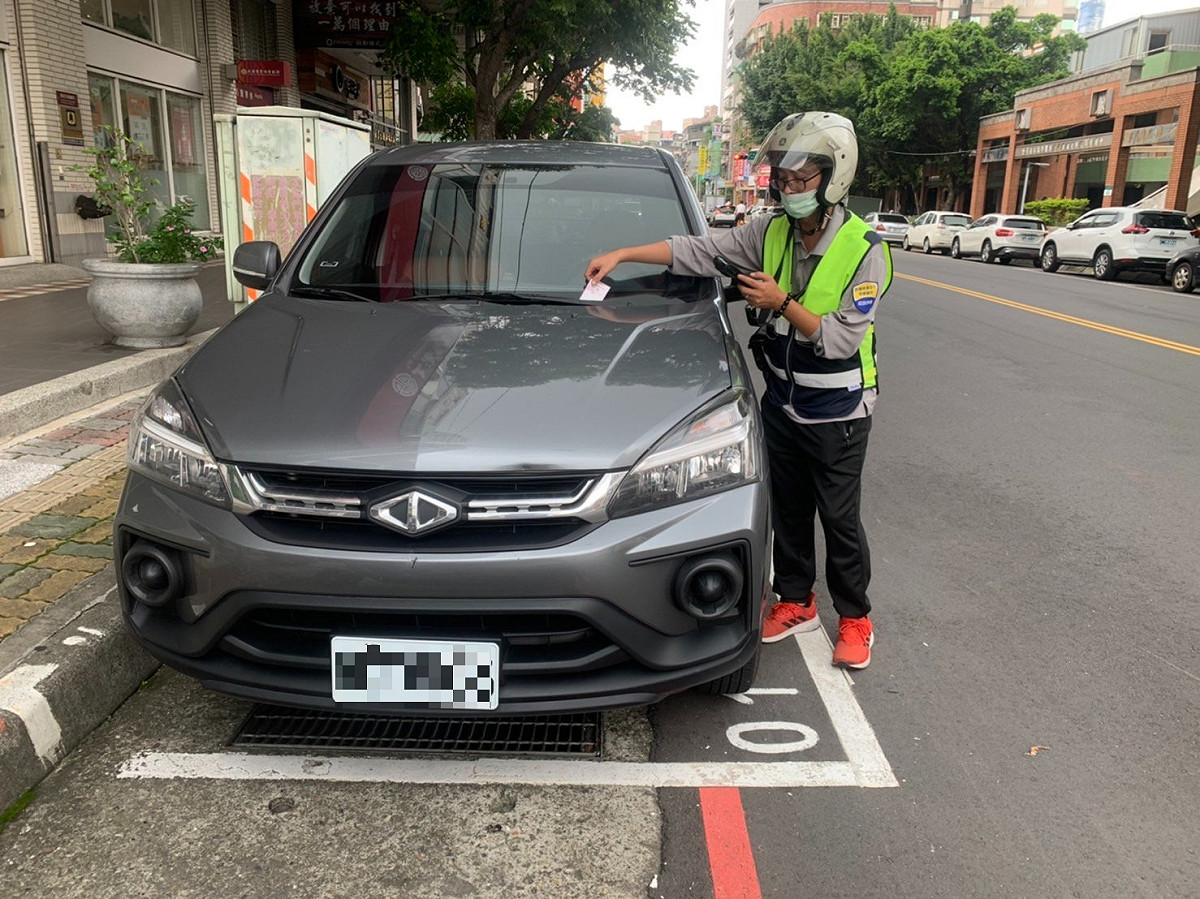 國慶連續假期。 圖：新北市交通局提供