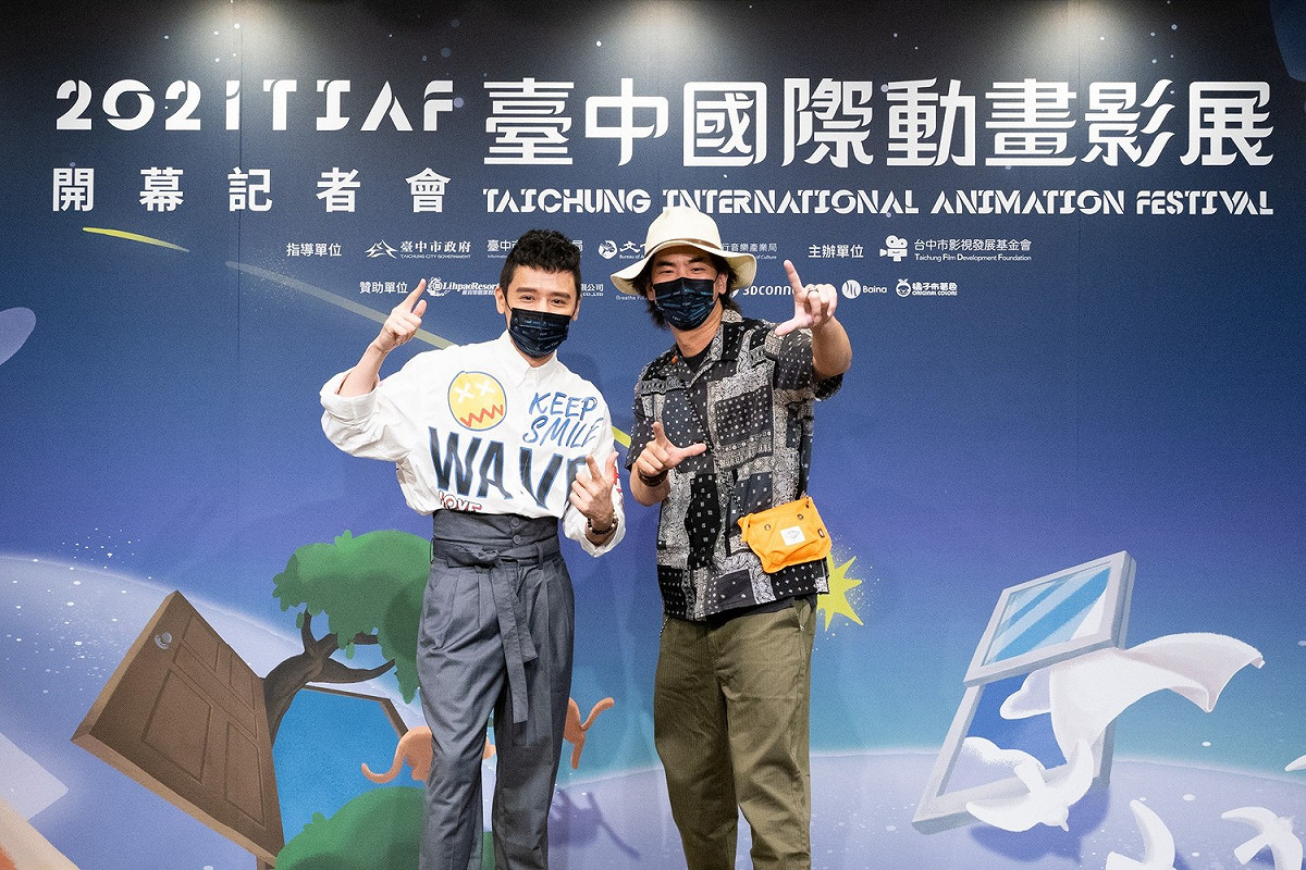 藝人柯有倫及新生代戲劇小生邱志宇現身記者會。 主辦單位/提供