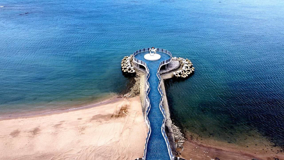 陳偉杰建議觀旅局，可以將每年一度河海音樂祭的某些場次移師到這裡舉辦，並且進駐藝文活動、規劃藝文市集，以活動作為宣傳來帶動整體的觀光。 圖：新北市議員陳偉杰辦公室提供