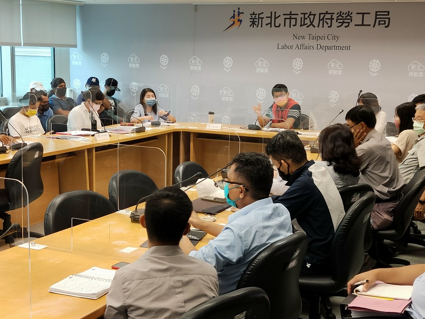 針對榮工工程與移工超低薪、未依法給付加班費案，勞工局今召開協調會並助達成雙方和解。 圖：新北市勞工局提供