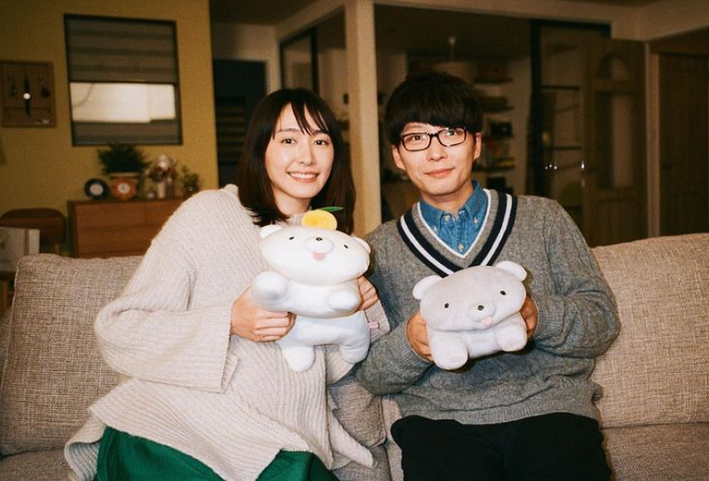 日媒爆出兩人從結婚到現在還是「分居」狀態。 圖：翻攝自IG/aragakiyui_fanspage