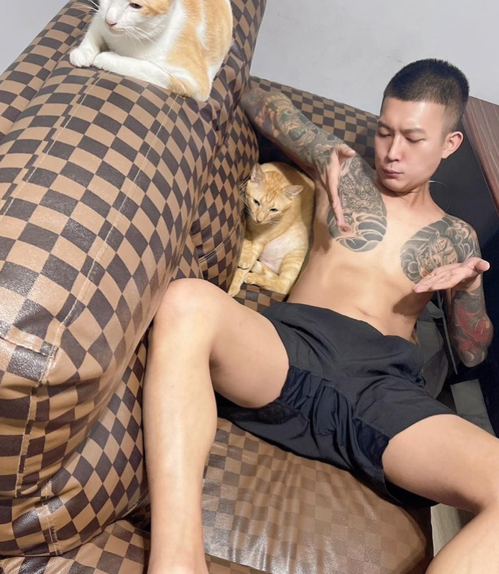 鳳梨本來要捐血，卻因為之前入珠不能捐。 圖：翻攝自鳳梨IG