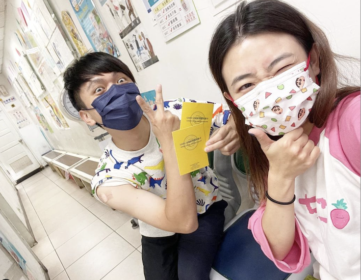 YouTuber蔡阿嘎日前就在網上透露已完成接種第二劑高端疫苗。 圖：翻攝IG/蔡阿嘎