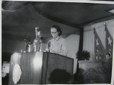 1949年9月23日，謝雪紅在中南海懷仁堂舉行的中國人民政治協商會議第一屆全體會議上發言。 圖：擷取自維基百科