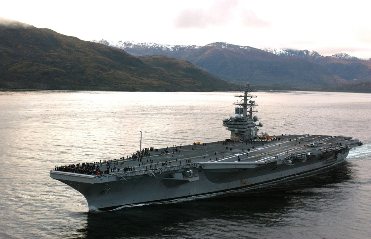 雷根號（USS Ronald Reagan）為美國海軍前沿部署西太平洋的航空母艦。 圖：擷取自維基百科
