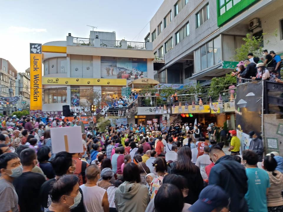 政治評論員張宇韶表示，從現場的氣氛完全感受到大家對陳柏惟的痛惜與支持。