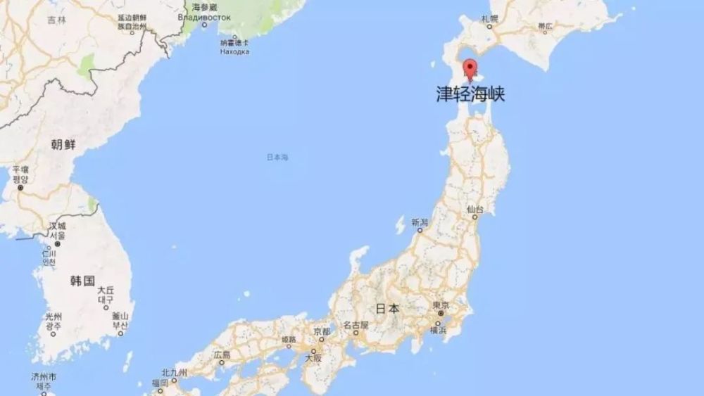 日本防衛幕僚發布消息稱日本海上自衛隊發現中、俄 10 艘艦艇當天上午 8 點通過日本津輕海峽，並預計繞日本一周。 圖 : 翻攝自Google地圖