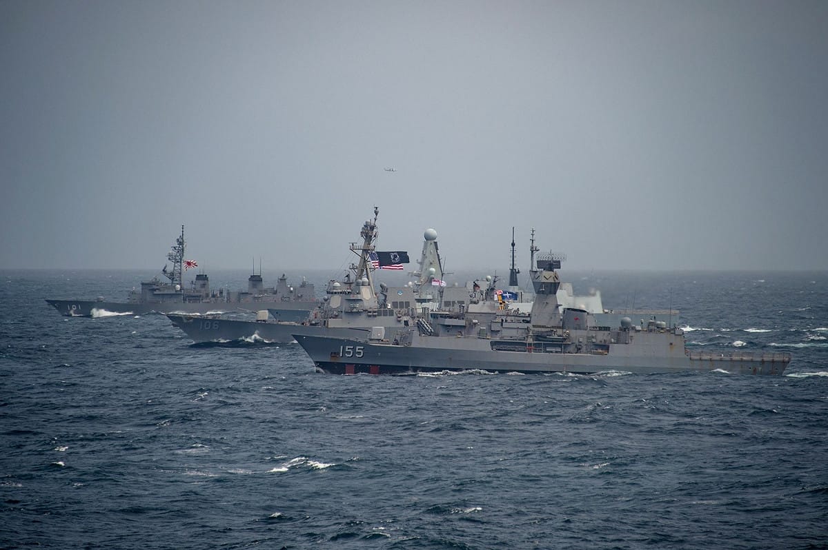 英美日澳4國海軍在印度洋進行「MPX2021」操演，巡防艦、護衛艦編隊同行。 圖：翻攝 U.S. Pacific Fleet推特