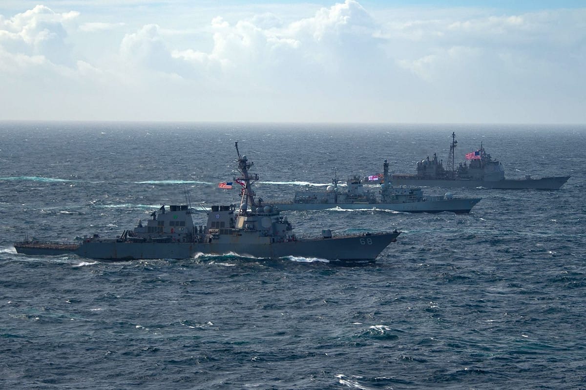 英美日澳4國海軍在印度洋進行「MPX2021」操演，巡防艦、護衛艦編隊同行。 圖：翻攝 U.S. Pacific Fleet推特