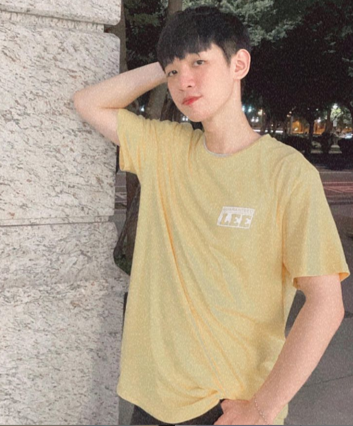 李科穎打鼓現場感染力十足吸引不少觀眾駐足打賞。 圖：翻攝自李科穎IG