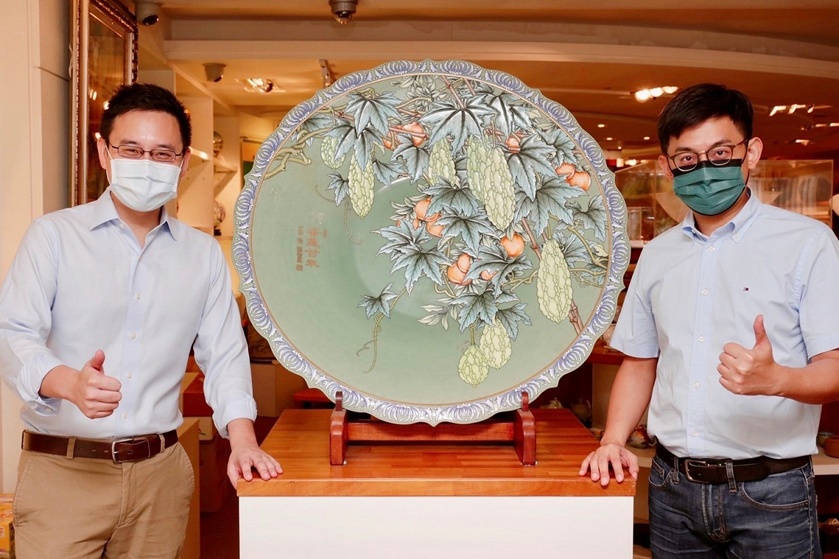 趙怡翔也分享，他在外交單位工作的經驗，表示台灣致贈外賓的禮品，很多都是鶯歌的陶藝品。 圖：卓冠廷辦公室提供