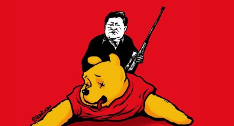巴丟草個展的其中一幅作品畫出習近平獵殺小熊維尼。 圖：翻攝布雷西亞觀光局推特