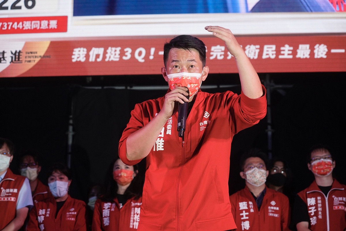 陳柏惟也在宣布罷免通過後，表示未來繼續支持台灣。 圖：張良一／攝 (資料照)