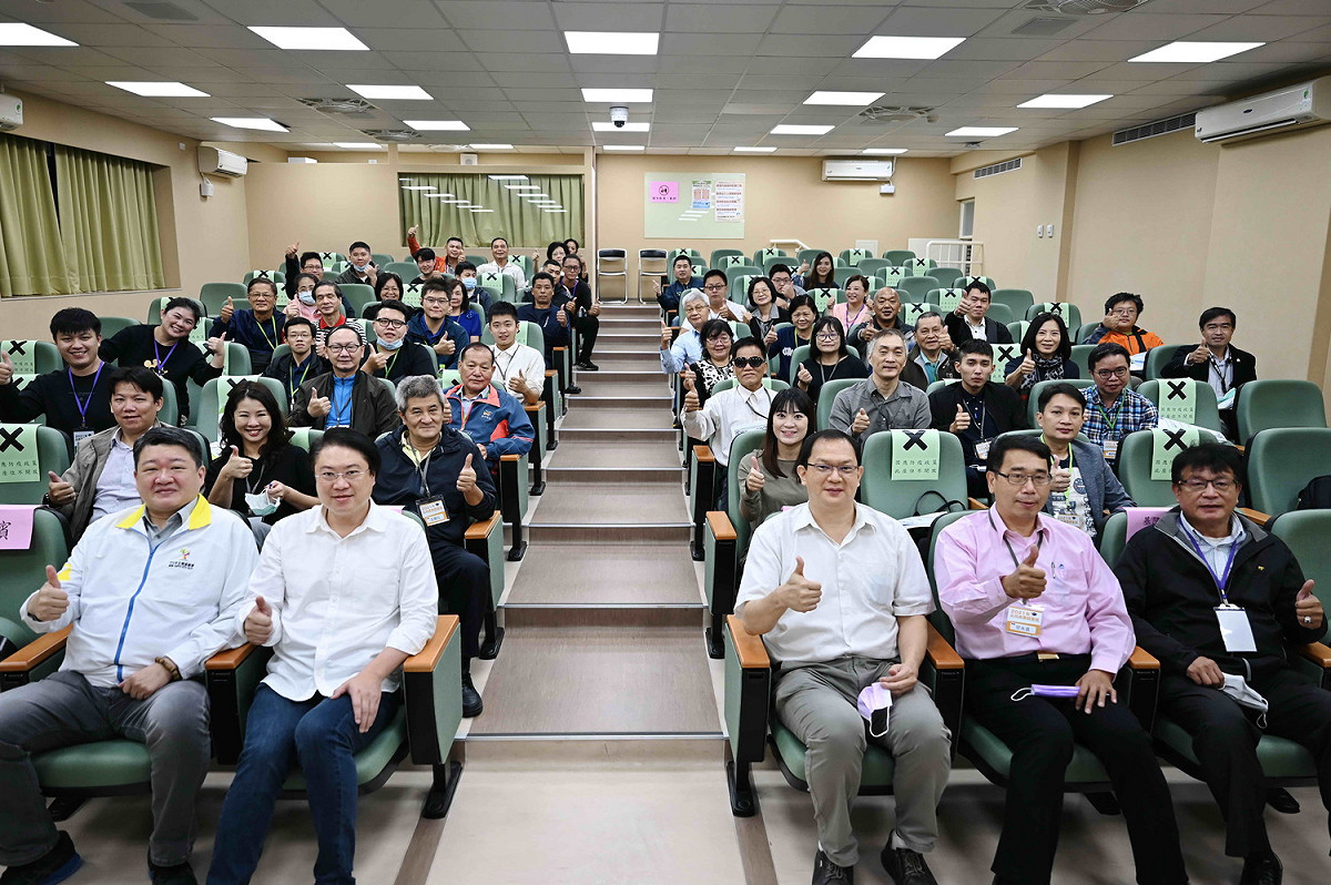 民進黨新北市黨部舉辦公共政策研習班，今天順利登場。                                                      圖：民進黨新北市黨部提供