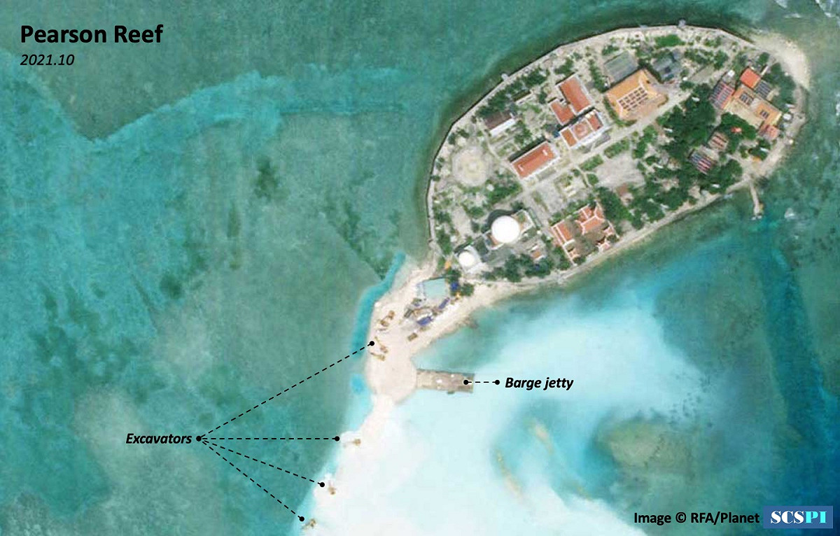 中國智庫「南海戰略態勢感知」計劃平台以衛星照片指控越南大肆開發畢生礁。 圖：翻攝 SCS Probing Initiative推特