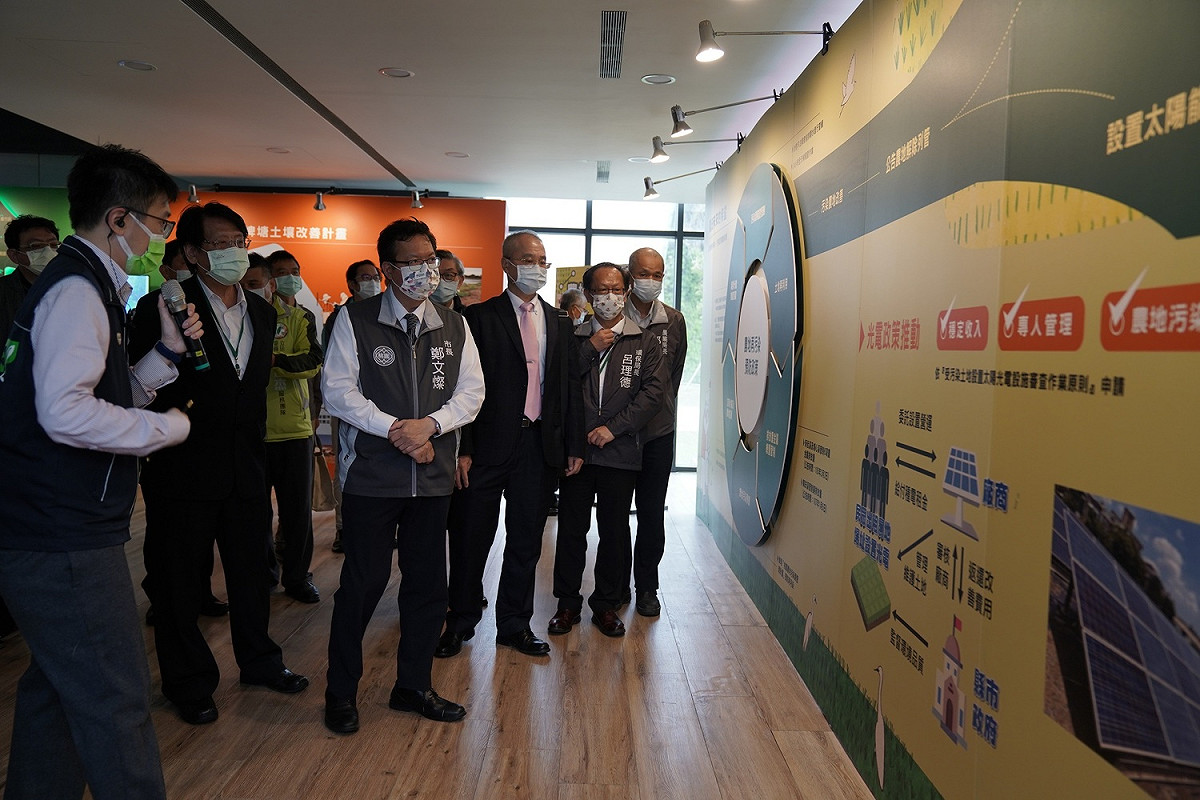 「桃樂地-桃園市農地整治成果展」自即日起至11月7日止，在新屋環境教育園區的好客食堂展出。 圖：桃園市環保局/提供
