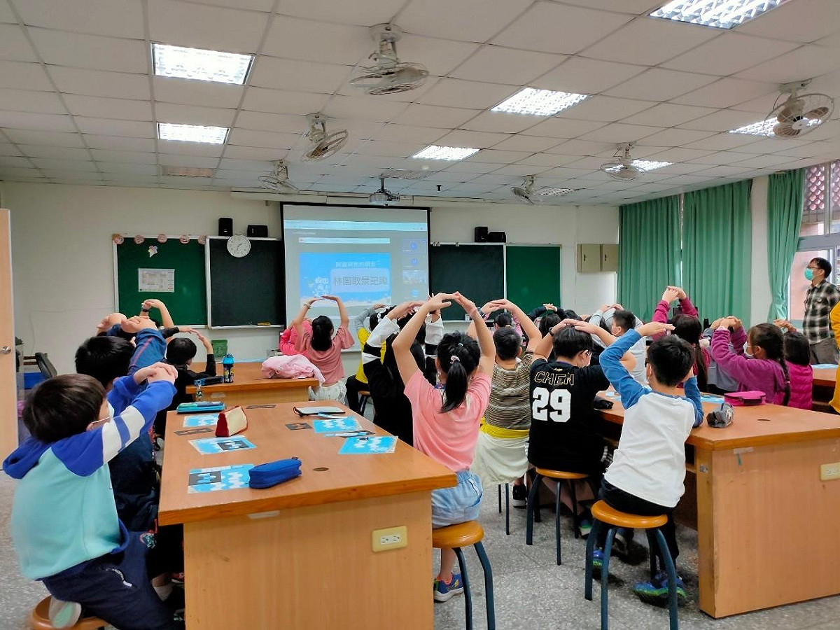 針對延後國高中上學時間的提案，教育部回應，正積極開會討論。(上課示意圖) 圖：新北市文化局提供（資料照片）
